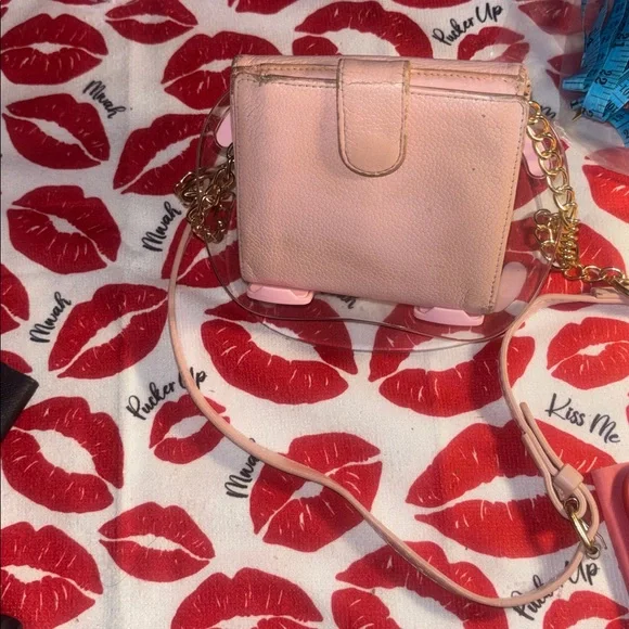 CHANEL Pink Mini Wallet with Gold Chain - Picture 2 of 12